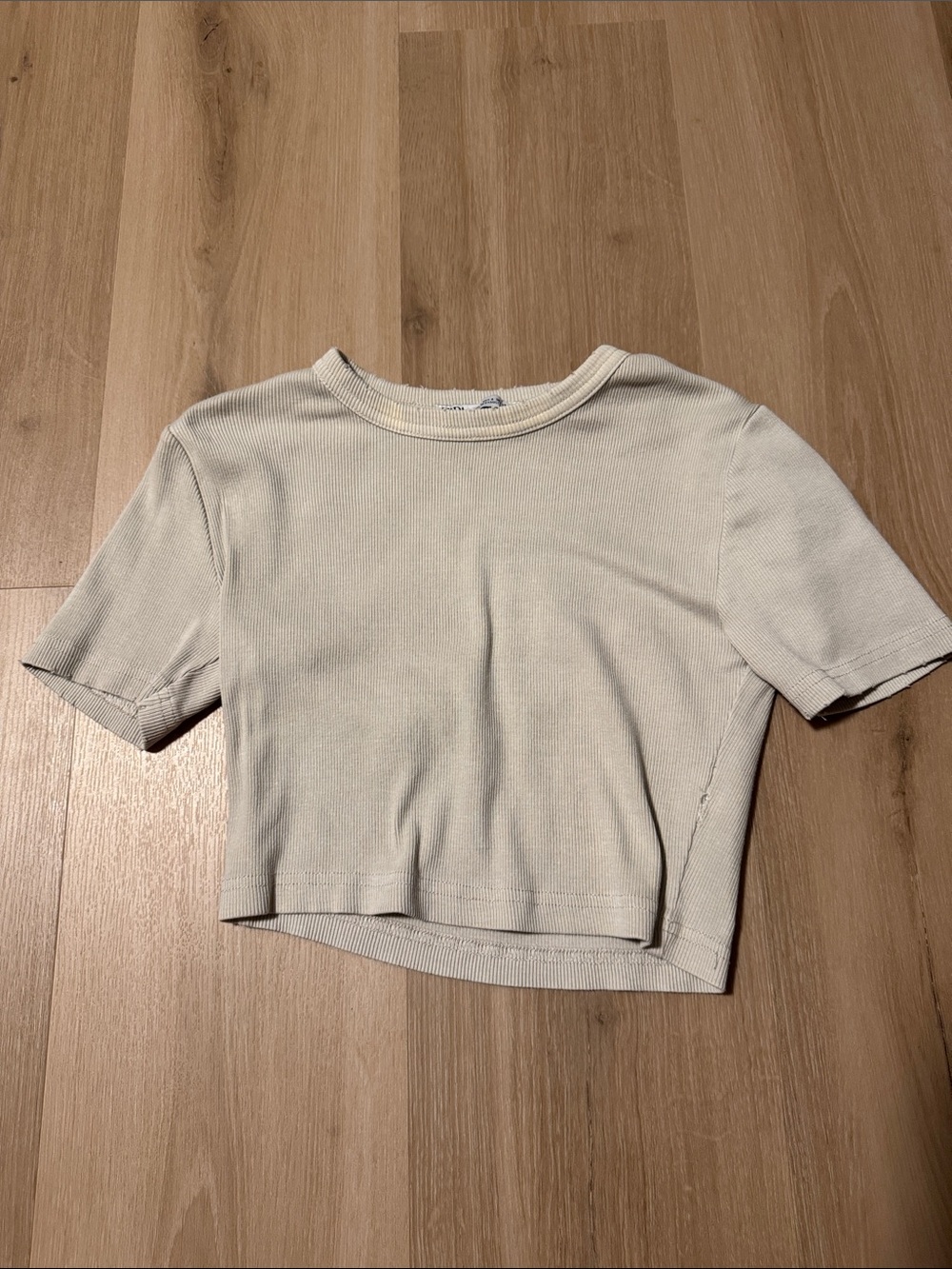 Zara Cream Ribbed Cropped Short Sleeve Top